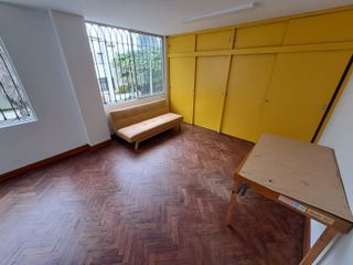 Foto 36 de VENDO CASA DE 2 PISOS EN BARRANCO- A MEDIA CDRA DEL MALECON -  ZONA RESIDENCIAL Y TRANQUILA- EXCELENTE UBICACION