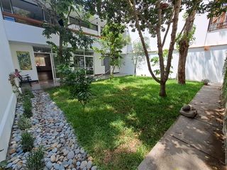 Foto 18 de VENDO CASA DE 2 PISOS EN BARRANCO- A MEDIA CDRA DEL MALECON -  ZONA RESIDENCIAL Y TRANQUILA- EXCELENTE UBICACION