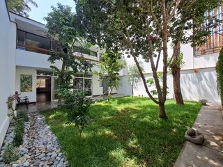Foto 19 de VENDO CASA DE 2 PISOS EN BARRANCO- A MEDIA CDRA DEL MALECON -  ZONA RESIDENCIAL Y TRANQUILA- EXCELENTE UBICACION