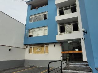 Alquiler De Amplio Departamento Dúplex En Miraflores Cerca A La Embajada De Brasil