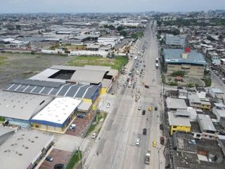 Norte de Guayaquil, Renta de complejo industrial de 2 locales y bodega