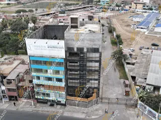 Alquiler de Edificio de 6 Pisos en Avenida - SAN JUAN DE MIRAFLORES