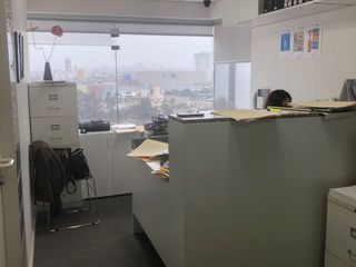 Foto 1 de Ocasión! se vende oficina implementada y amblada en Centro Financiero San Isidro