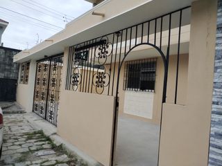 CASA DE VENTA,  EN CDLA. SAMANES 1 , NORTE DE GUAYAQUIL