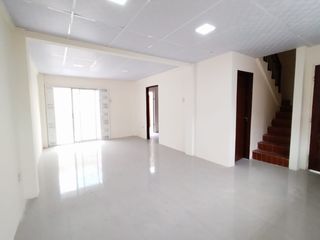 Foto 14 de CASA DE VENTA,  EN CDLA. SAMANES 1 , NORTE DE GUAYAQUIL