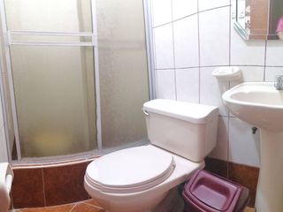 Foto 2 de SE VENDE CASA CERCA A LA PLAYA
