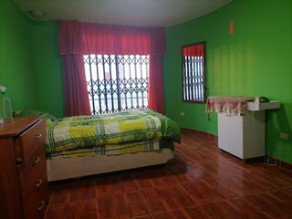 Foto 10 de SE VENDE CASA CERCA A LA PLAYA