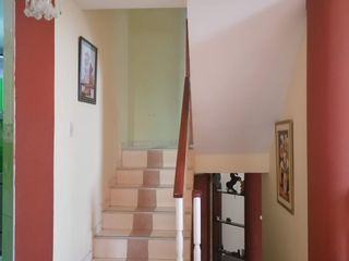 Foto 3 de SE VENDE CASA CERCA A LA PLAYA