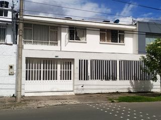 Foto 1 de Venta Casa Los Andes 254M2 LOTE 10x20M