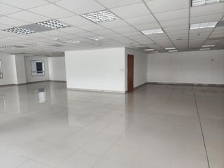 Renta de Oficina Centro Empresarial Colon , Norte de Guayaquil