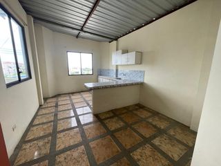 Foto 21 de Se Vende en Manta Casa Esquinera con Departamentos y Locales.  Sector Norte