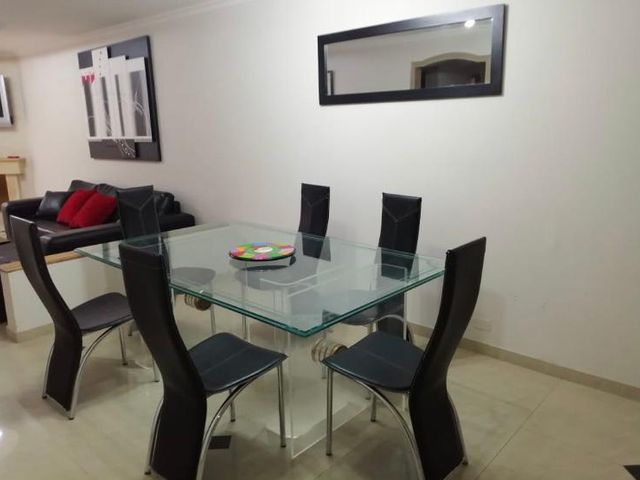 ARRIENDO APARTAMENTO AMOBLADO EN CHICO NAVARRA