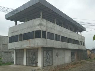 Vendo edificio comercial en Babahoyo