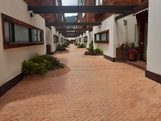 Foto 1 de VENDE CASA CEDRITOS REMODELADA