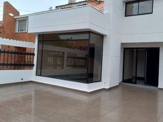 VENTA DE CASA AIR BNB - LA ALHAMBRA - BOGOTA