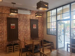 Foto 7 de Vendo Local Comercial Para Restaurante Cafeteria Peña Bar Etc Norte de Guayaquil
