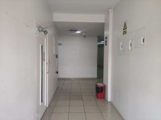 Oficina de Venta en Avenida Juan Tanca Marengo, Guayaquil, Ecuador