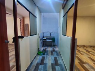 Foto 10 de CASA 3 PISOS EN VENTA 158 M2 HUAYCÁN - ATE