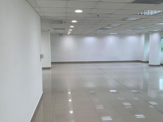 Empresarial Colon, Venta de Excelente Oficina Comercial 236 m²