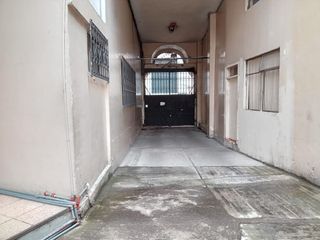 Venta y Alquiler de Local comercial en el centro historico, Calle Guayaquil, Centro de quito