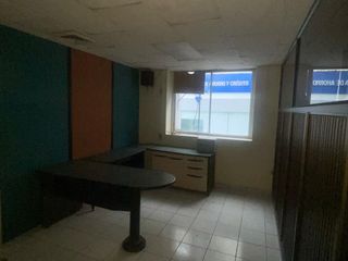 Foto 5 de Se vende oficina comercial en el centro bancario de Guayaquil.