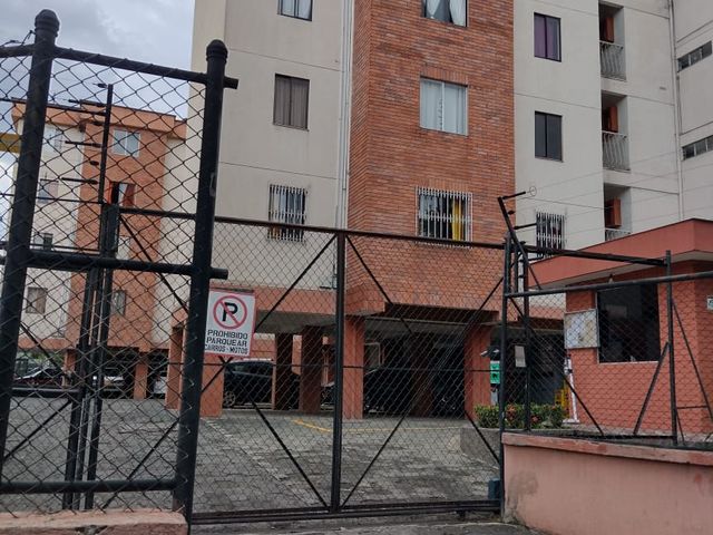 Venta apartamento 5 piso  sin ascensor / Alhambra / sur