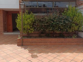 Foto 2 de CASA EN VENTA EN LA ALHAMBRA