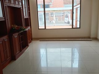 Foto 32 de CASA EN VENTA EN LA ALHAMBRA