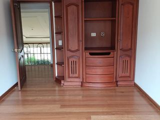 Foto 7 de CASA EN VENTA EN LA ALHAMBRA