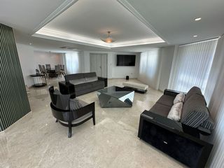 Foto 4 de Casa de conjunto en venta! 4 habitaciones con baño y estudio con medio baño. Conjunto con piscina.