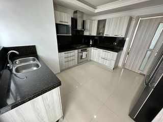 Foto 8 de Casa de conjunto en venta! 4 habitaciones con baño y estudio con medio baño. Conjunto con piscina.