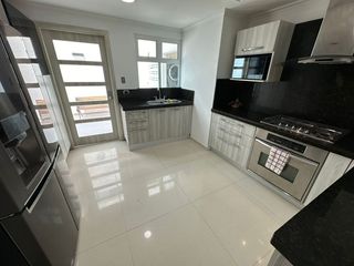 Foto 9 de Casa de conjunto en venta! 4 habitaciones con baño y estudio con medio baño. Conjunto con piscina.