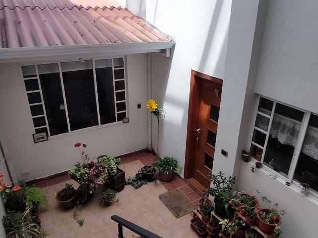 CASA DE LUJO, DE VENTA EN CUENCA