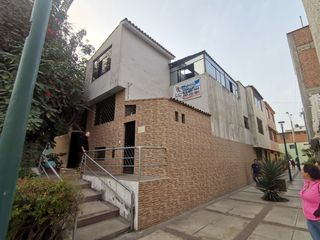 Hermosa Casa de 8 habitaciones en venta en santiago de surco