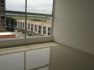 Apartamento 5 piso U.R. Celeste, Valle del Lili, con 98M2