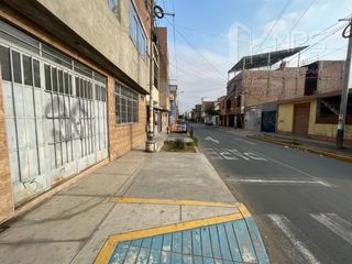 Foto 3 de ALQUILER DE  LOCAL COMERCIAL EN ESQUINA EN PROLIMA - LOS OLIVOS