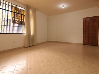 DEPARTAMENTO EN VENTA –PRIMER PISO-  URB.EL CHIPE -PIURA