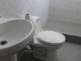 Foto 9 de AMPLIO DEPARTAMENTO EN VENTA EN PLENO CENTRO DE PIURA MAS AZOTEA