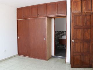 Foto 7 de AMPLIO DEPARTAMENTO EN VENTA EN PLENO CENTRO DE PIURA MAS AZOTEA