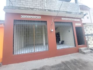 Foto 2 de Alquiler de Local Comercial 35 m² en Av Comercial de Duran