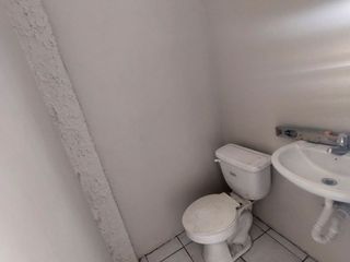 Foto 3 de Alquiler de Local Comercial 35 m² en Av Comercial de Duran