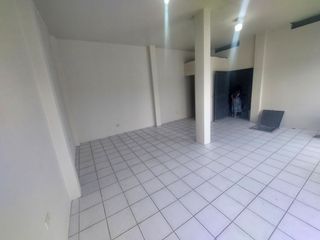 Foto 1 de Alquiler de Local Comercial 35 m² en Av Comercial de Duran