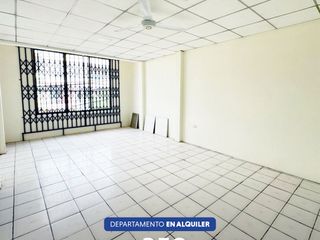 EN ALQUILER: Departamento de 3 habitaciones en Av. Guayas, Machala
