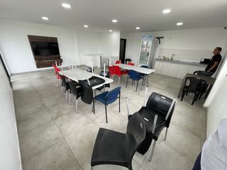 Foto 26 de En venta edificio comercial en Urdenor 1