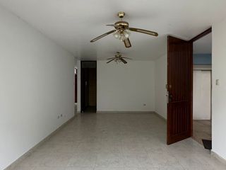 Foto 3 de LINDO DEPARTAMENTO EN VENTA – URB. MIRAFLORES - CASTILLA - PIURA