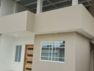 Foto 3 de Casa en venta / Zona norte de Manta