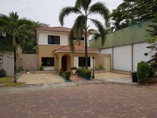 Foto 2 de Casa de venta en Ciudad Celeste