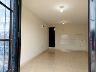 Foto 2 de Alquilo Local Comercial - Comas, Av. Túpac Amaru - Plaza Vea Pascana