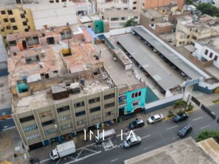 Venta de Local Comercial en Avenida ideal para Centro Médico e Institutos