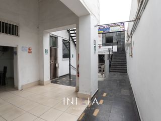 Venta de Local Comercial en Avenida ideal para Centro Médico e Institutos